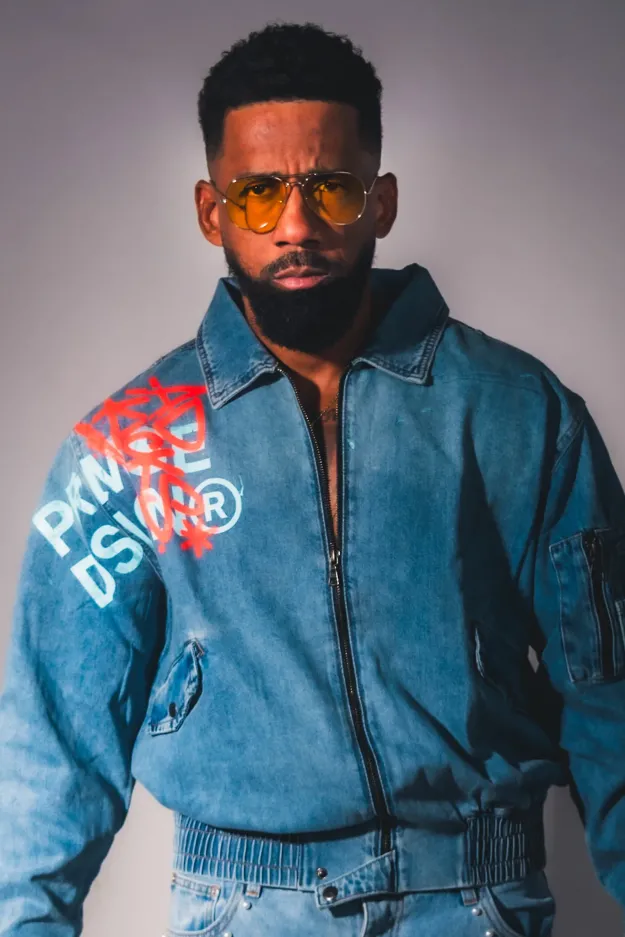 DENIM JACKET